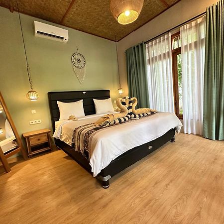 Sunny Rose Bungalows Gili Air - Adults Only ภายนอก รูปภาพ