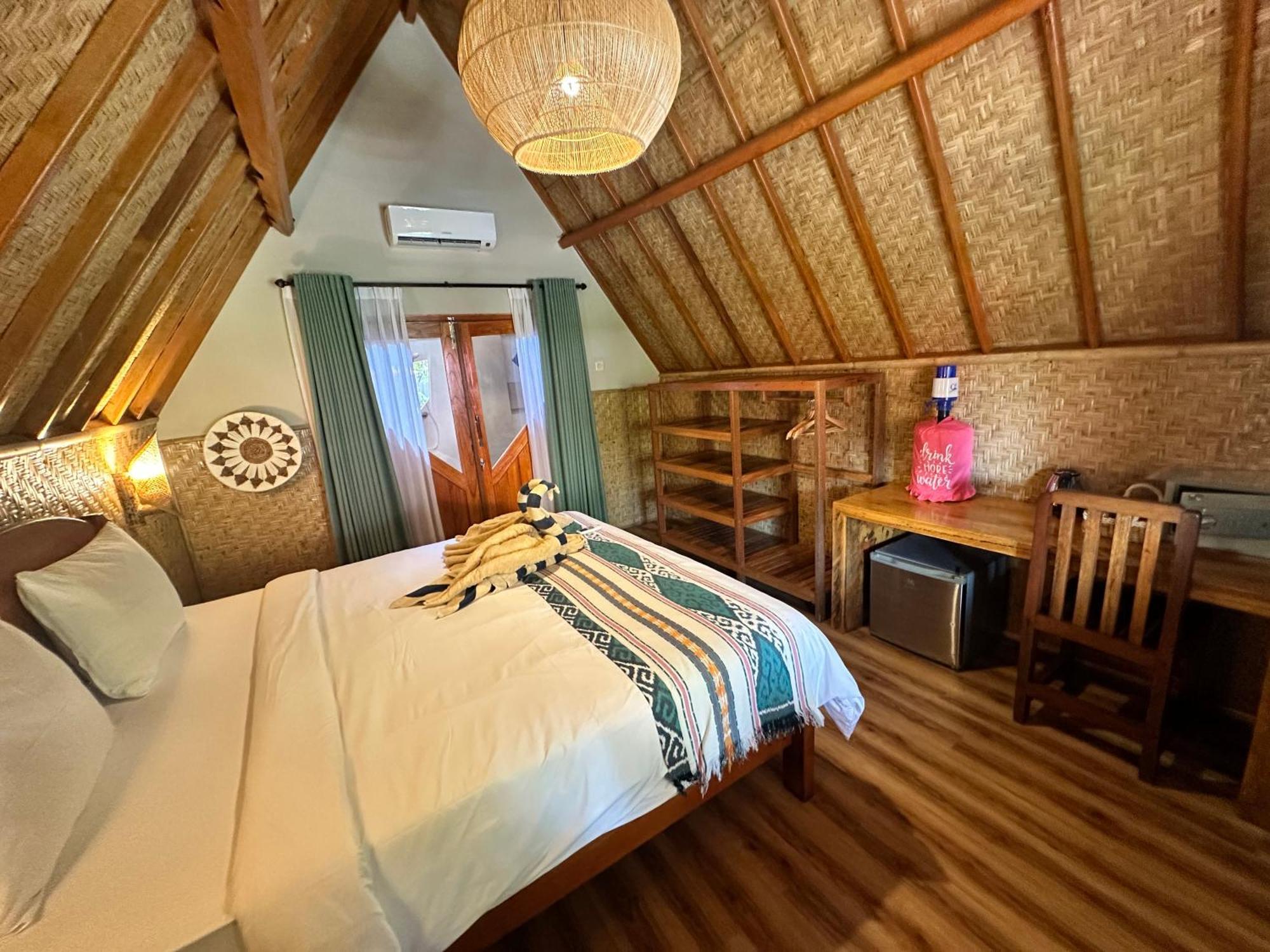 Sunny Rose Bungalows Gili Air - Adults Only ภายนอก รูปภาพ