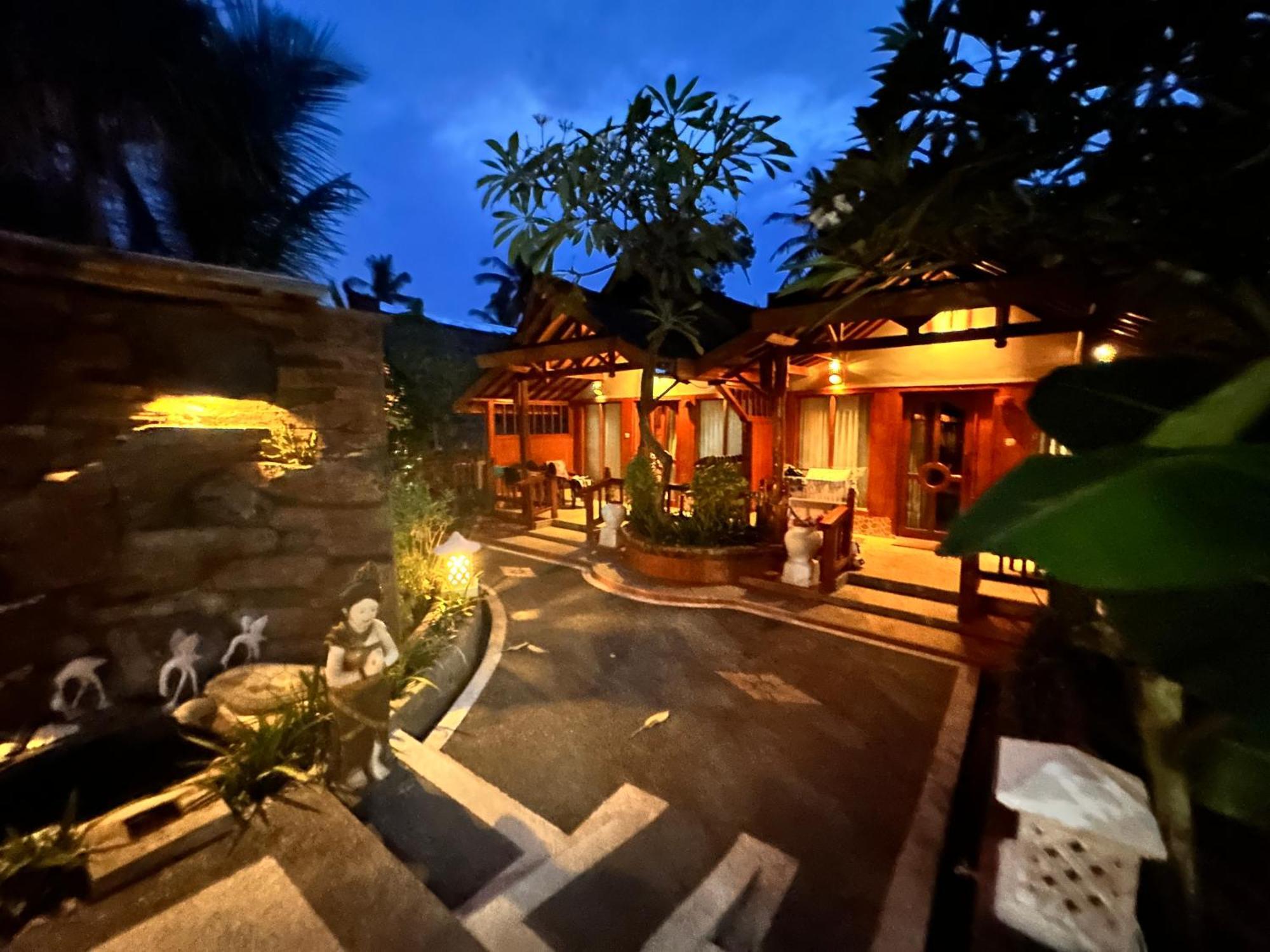 Sunny Rose Bungalows Gili Air - Adults Only ภายนอก รูปภาพ