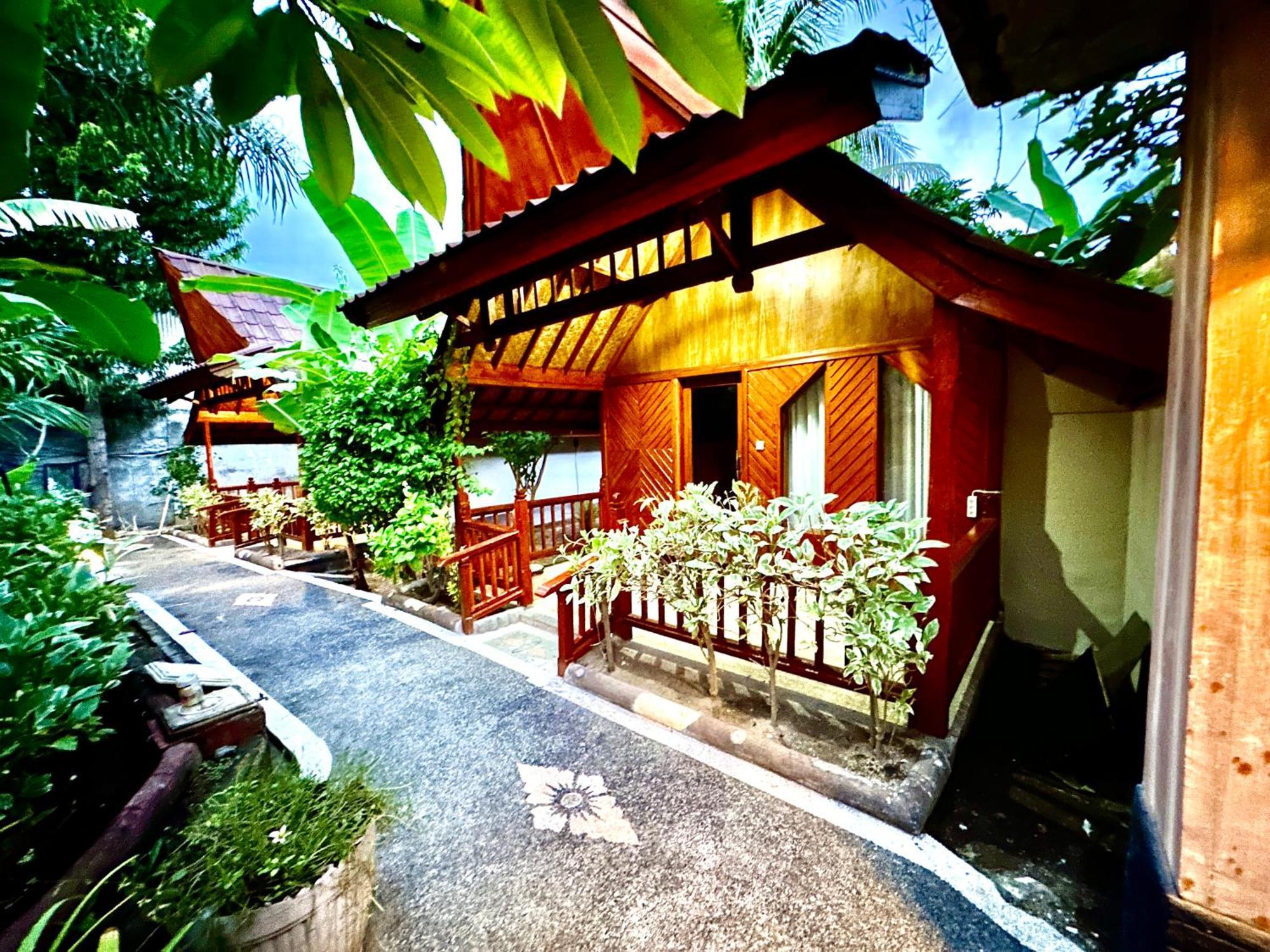 Sunny Rose Bungalows Gili Air - Adults Only ภายนอก รูปภาพ
