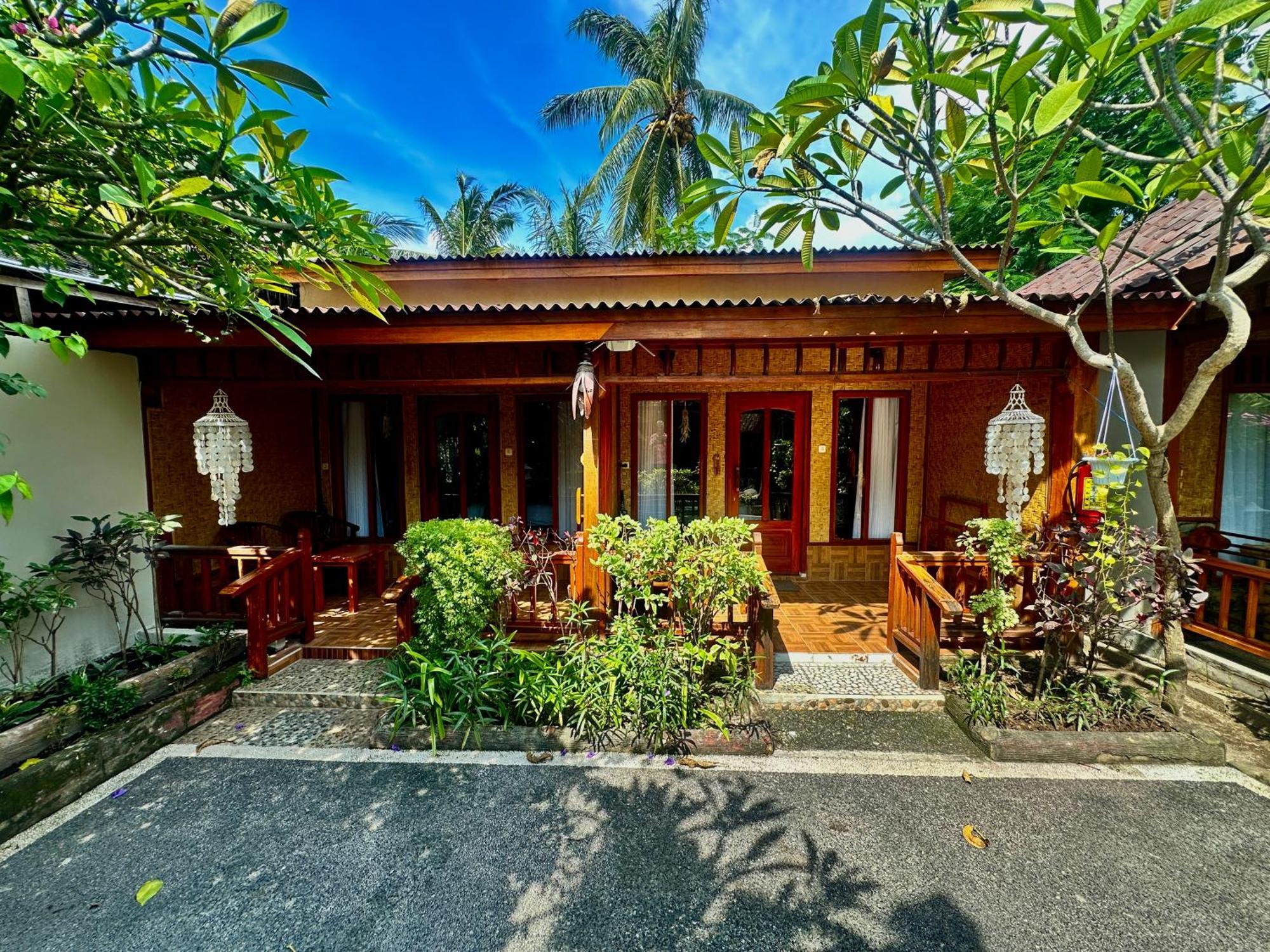 Sunny Rose Bungalows Gili Air - Adults Only ภายนอก รูปภาพ