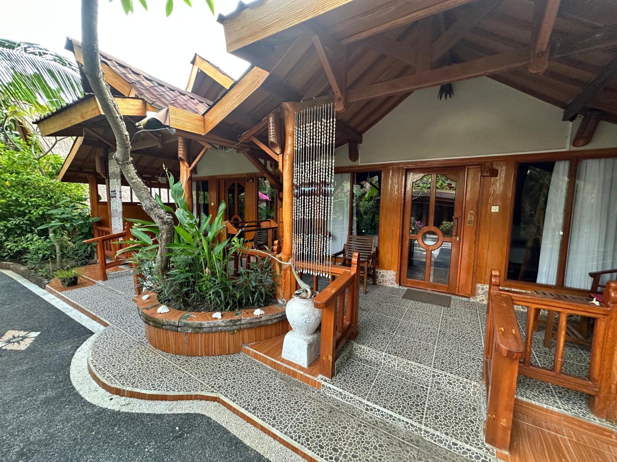Sunny Rose Bungalows Gili Air - Adults Only ภายนอก รูปภาพ