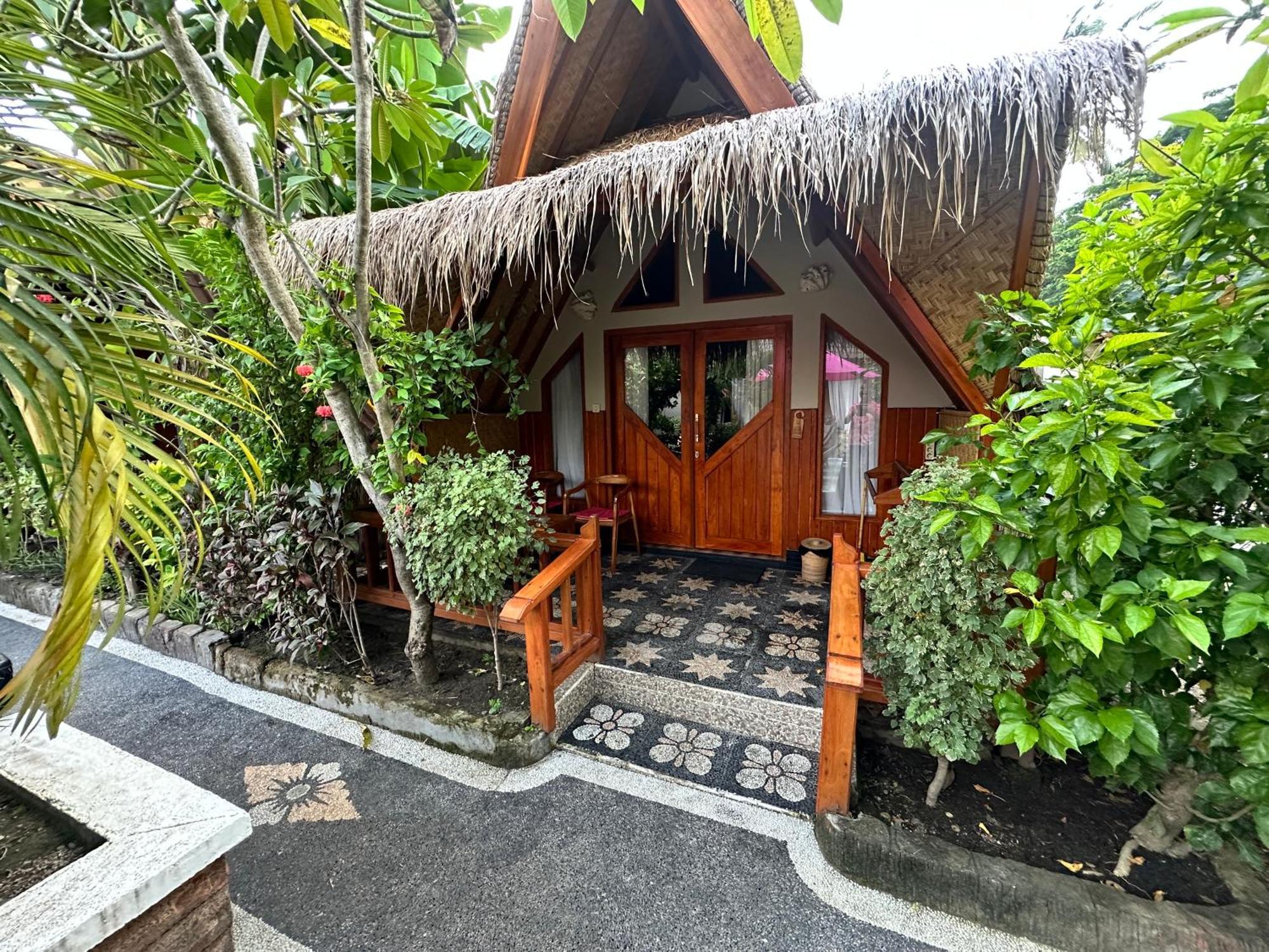 Sunny Rose Bungalows Gili Air - Adults Only ภายนอก รูปภาพ