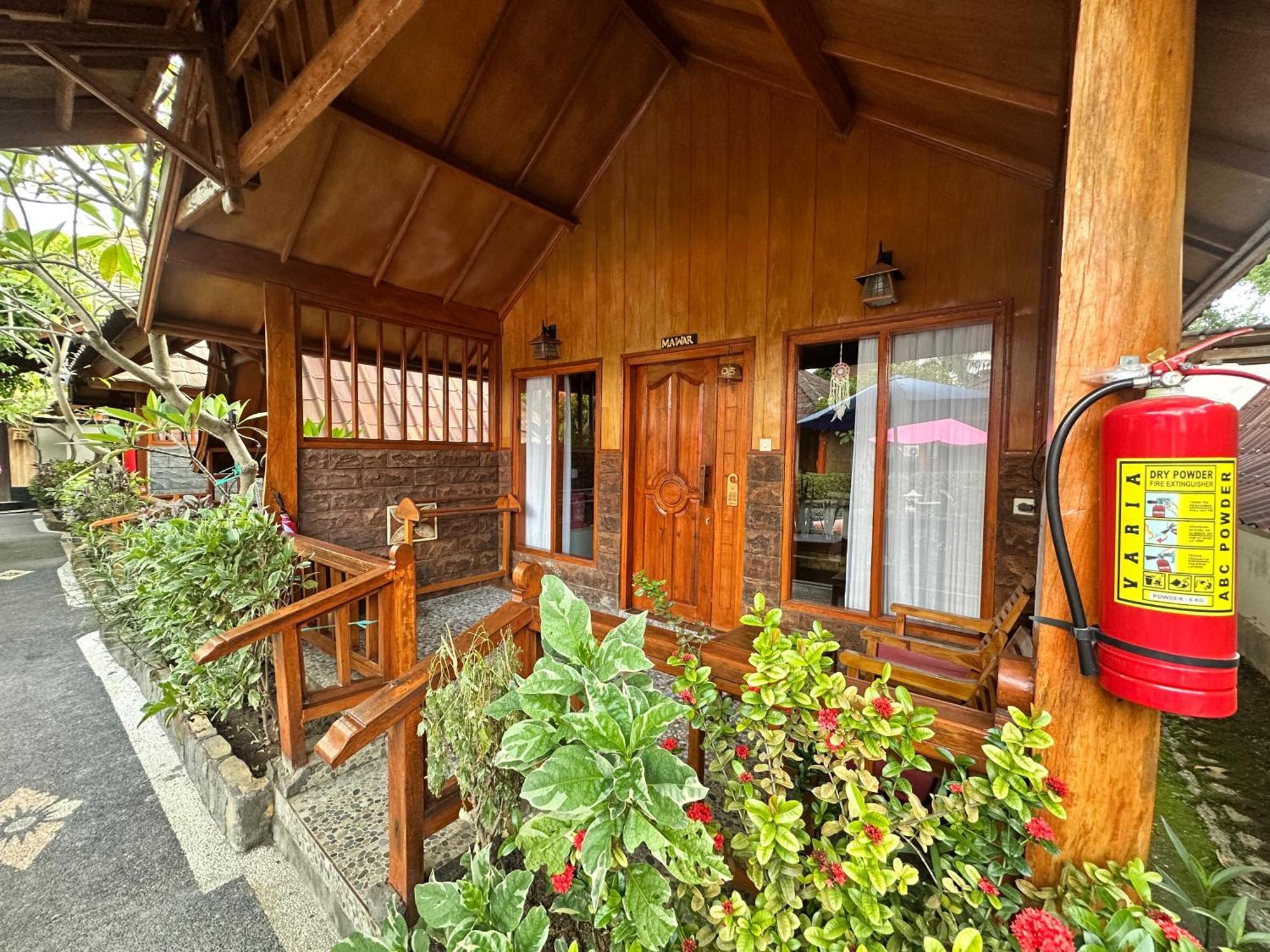 Sunny Rose Bungalows Gili Air - Adults Only ภายนอก รูปภาพ