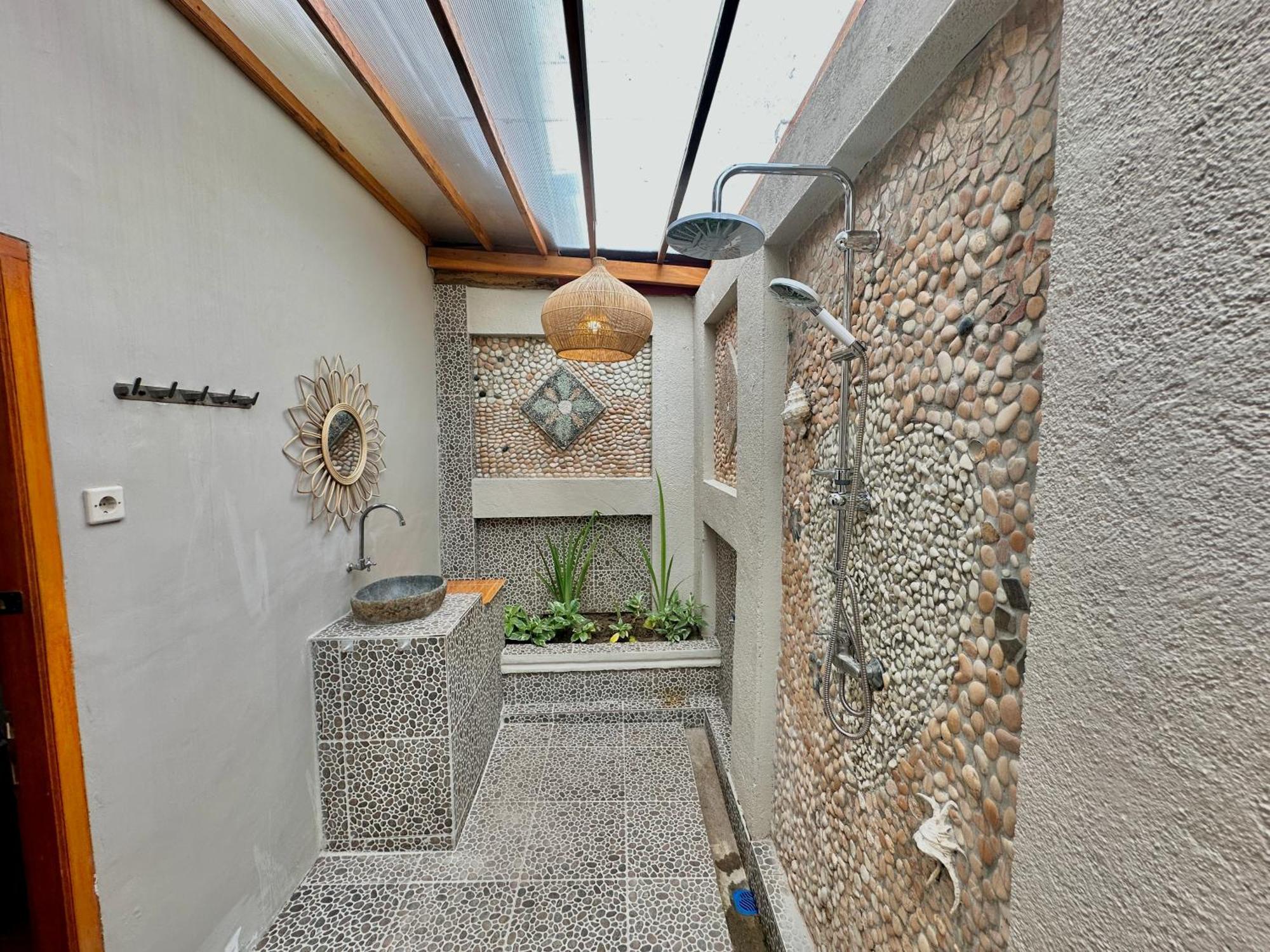 Sunny Rose Bungalows Gili Air - Adults Only ภายนอก รูปภาพ