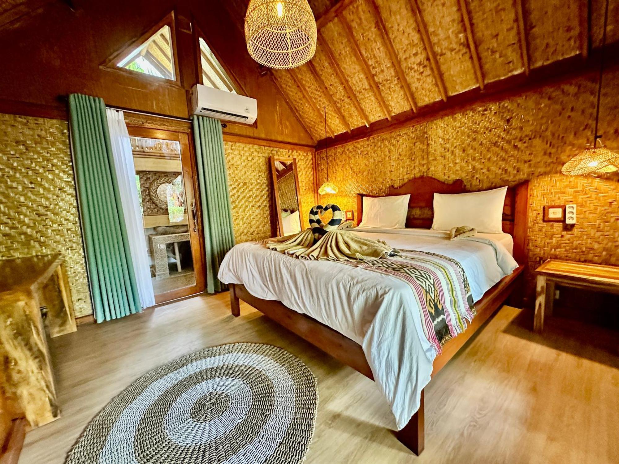 Sunny Rose Bungalows Gili Air - Adults Only ภายนอก รูปภาพ
